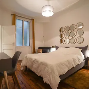 Appartamento Large Flat At 2 Steps From The Eiffel Tower, Parigi