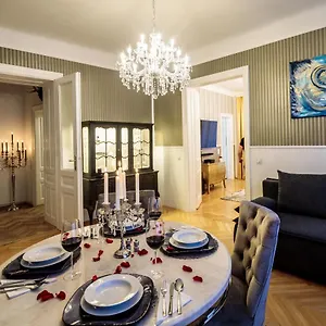 Sophies Place Augarten - Imperial Lifestyle Parking Apartment Wien